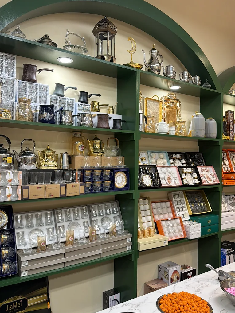 Gifts & Serveware